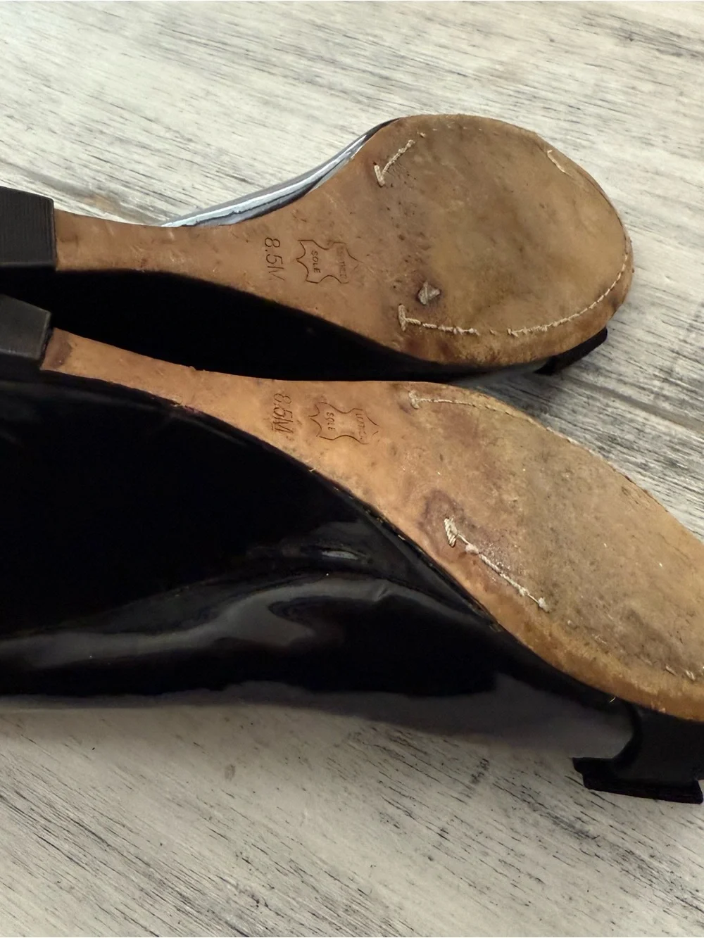 Tory Burch Black Patent Peep-Toe Wedge Pumps w Grosgrain Bow and Gold Logo 8.5M